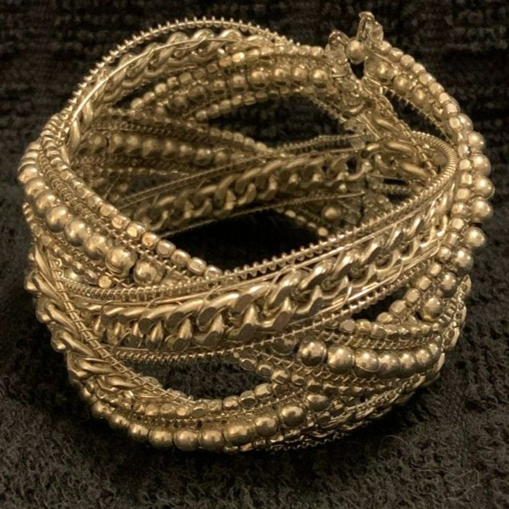 Silver Tone Bangle Bracelet 7" - Picture 4 of 12